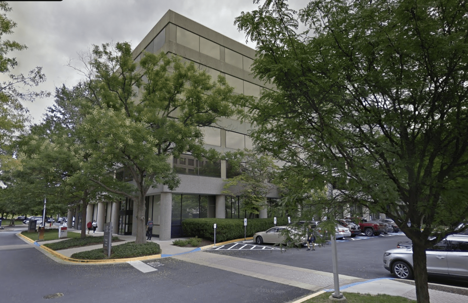 An exterior photo of the Meridiem Bethesda location